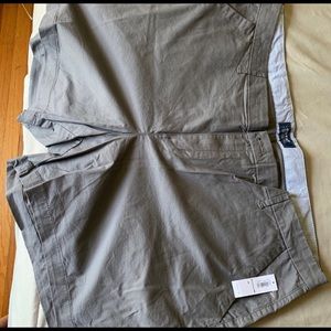 Old Navy Everyday gray shorts